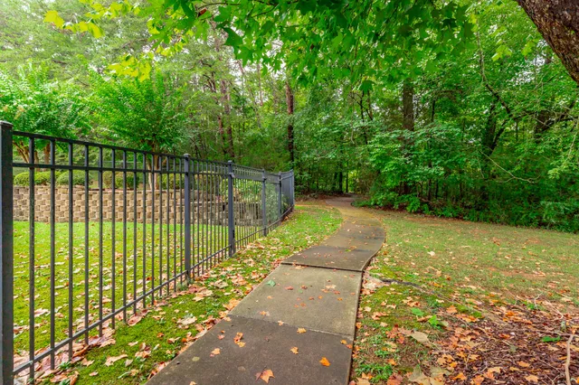 $559,900 | 810 Younger Circle, Chattanooga, TN 37415