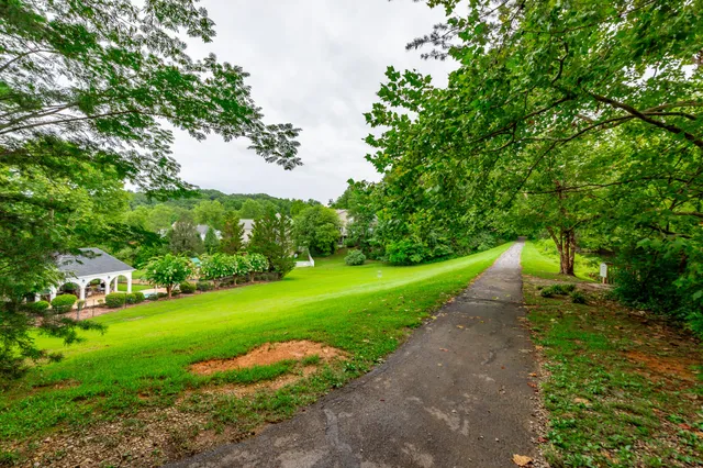 $559,900 | 810 Younger Circle, Chattanooga, TN 37415