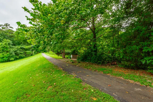 $559,900 | 810 Younger Circle, Chattanooga, TN 37415