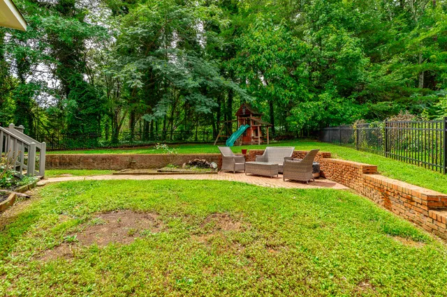 $559,900 | 810 Younger Circle, Chattanooga, TN 37415