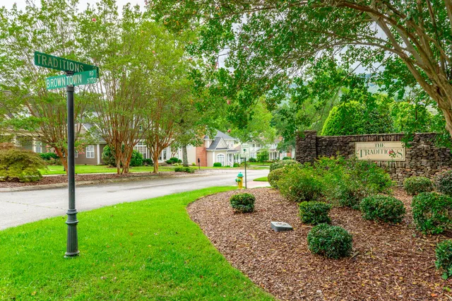 $559,900 | 810 Younger Circle, Chattanooga, TN 37415