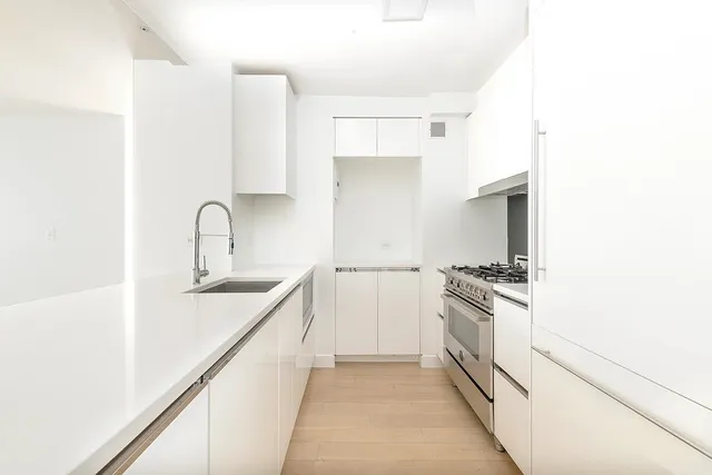 $8,300 | 301 West 53rd Street, Unit 24K | Hell's Kitchen