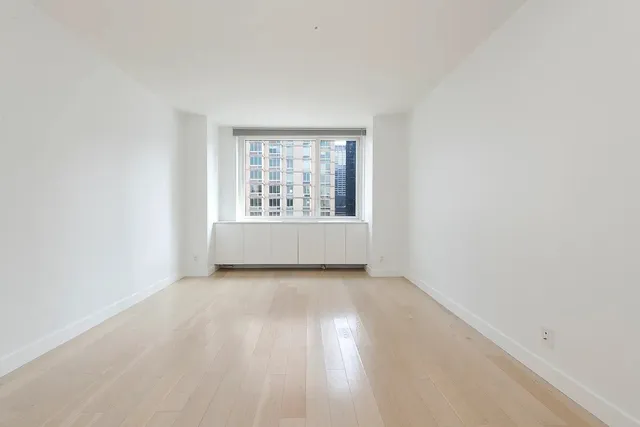 $8,300 | 301 West 53rd Street, Unit 24K | Hell's Kitchen