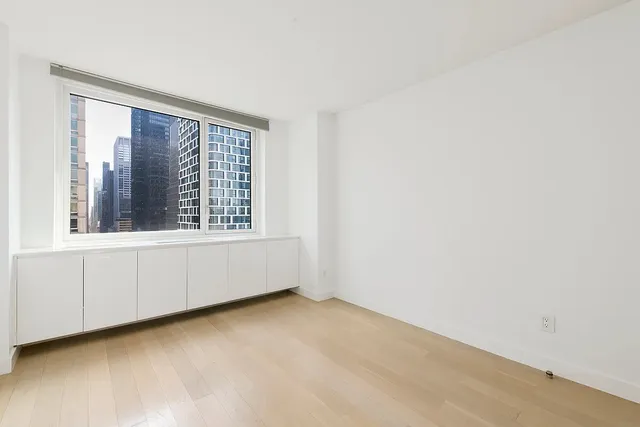 $8,300 | 301 West 53rd Street, Unit 24K | Hell's Kitchen