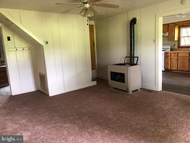 4582 Fort Valley Road Fort Valley, VA 22652 - Photo 19 of 37 family room