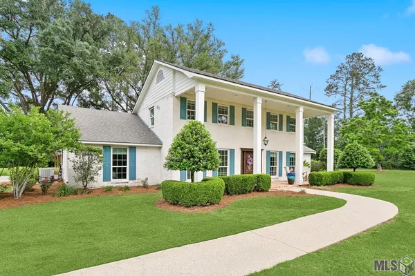 $845,000 | 8196 Wildwood Drive, Denham Springs, LA 70706