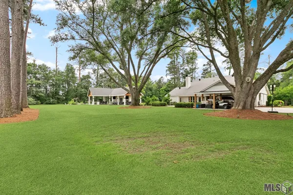 $845,000 | 8196 Wildwood Drive, Denham Springs, LA 70706