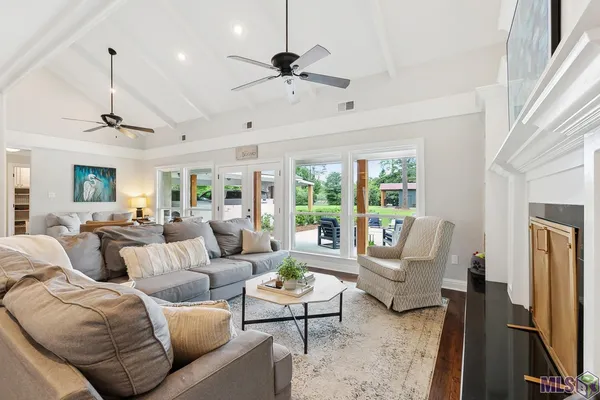 $845,000 | 8196 Wildwood Drive, Denham Springs, LA 70706