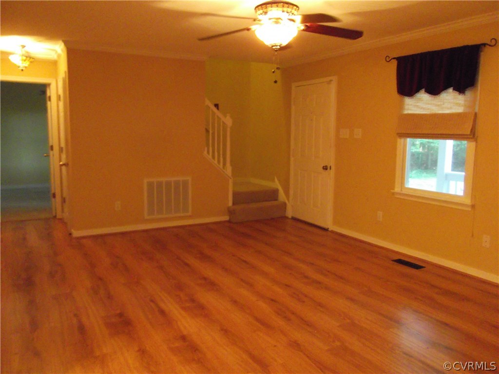 16815 Namozine Road Sutherland, VA 23885 - Photo 9 of 24 LIVING ROOM