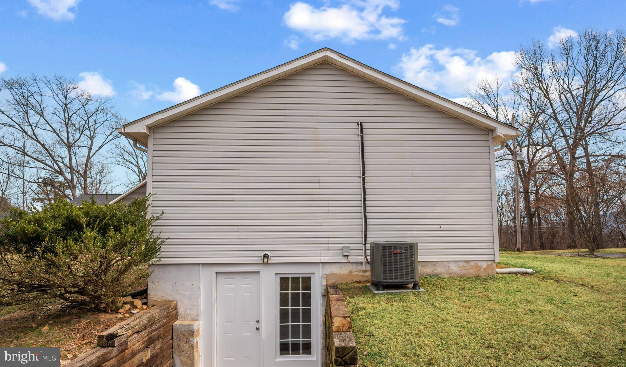 41 Cherrywood Road Front Royal, VA 22630 - Photo 27 of 32 Gallery Image 27