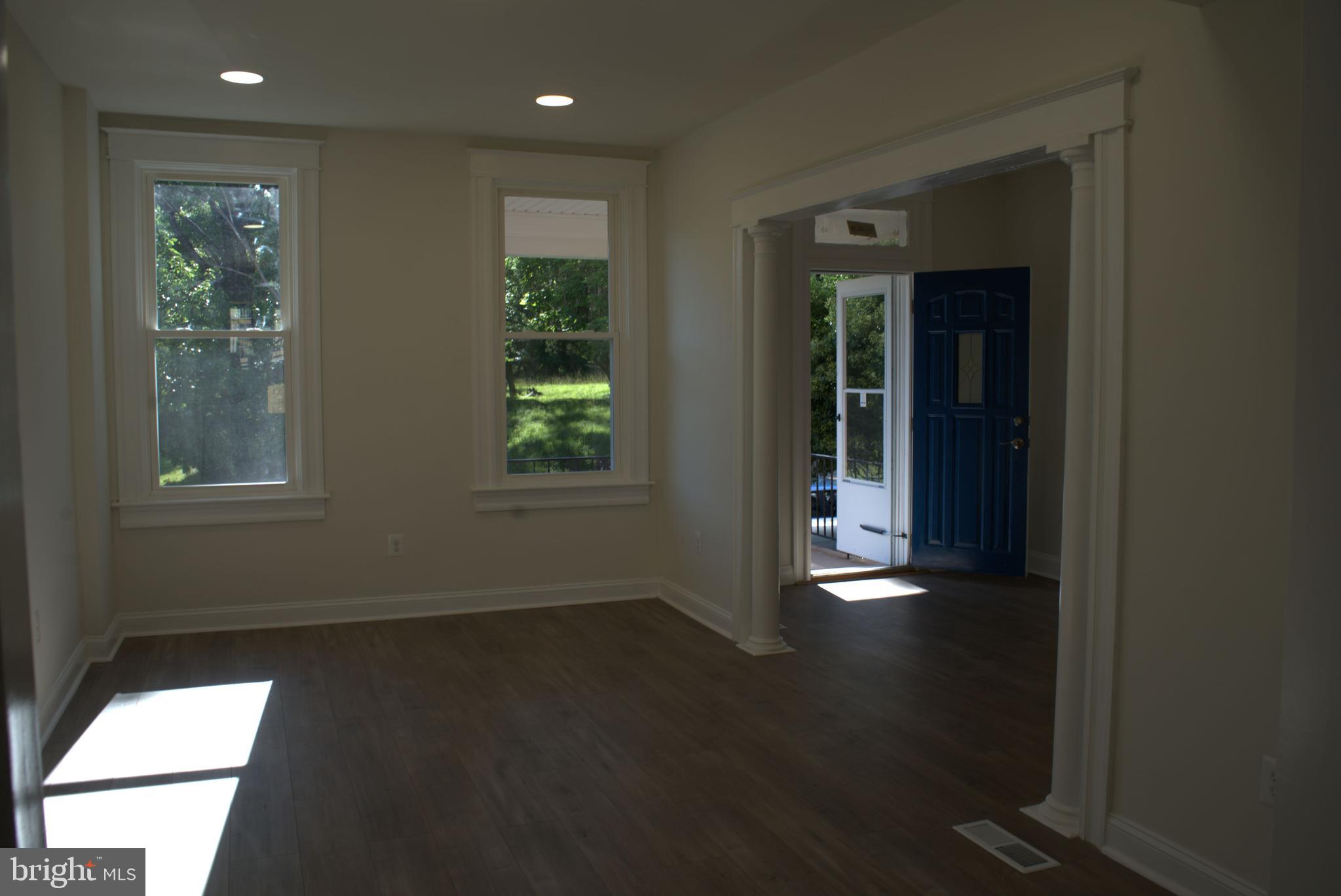 117 South Wickham Road Baltimore, MD 21229 - Photo 14 of 121 LR3