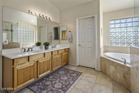 $1,300,000 | 320 East Maryland Avenue, Phoenix, AZ 85014