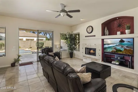 $1,300,000 | 320 East Maryland Avenue, Phoenix, AZ 85014