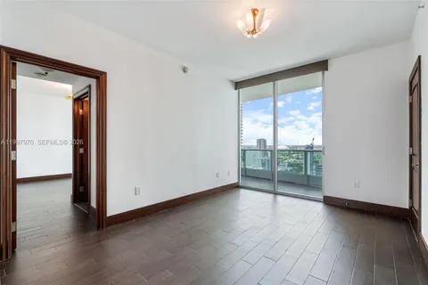 $1,130,000 | 900 Biscayne Boulevard, Unit 3502, Miami, FL 33132