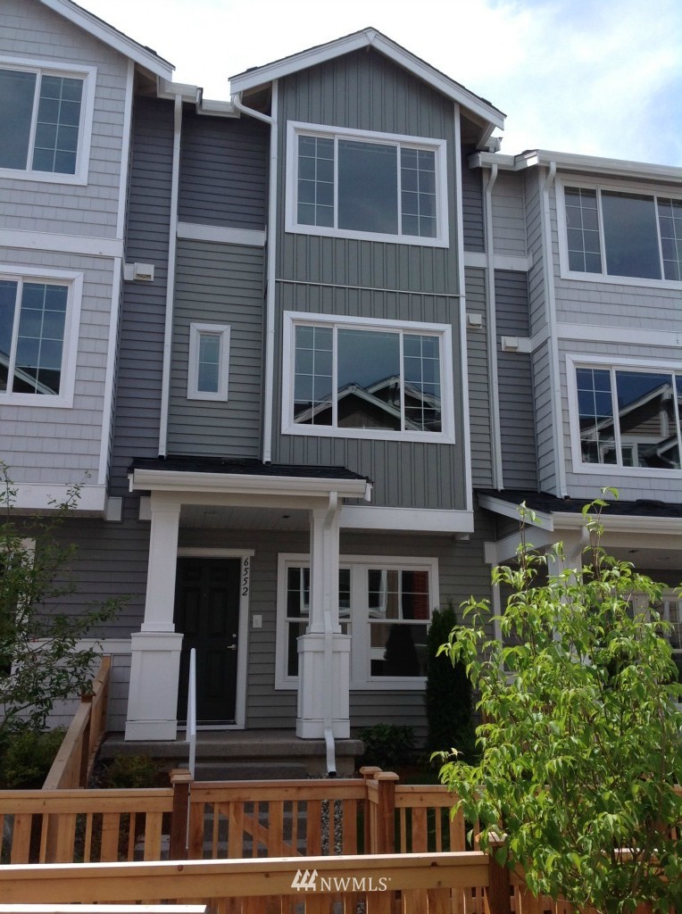 6552 High Point Drive Southwest, Unit 2 4 Seattle, WA 98126 - Photo 1 of 9 Gallery Image 1