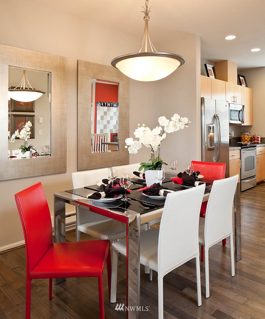 6552 High Point Drive Southwest, Unit 2 4 Seattle, WA 98126 - Photo 3 of 9 Gallery Image 3