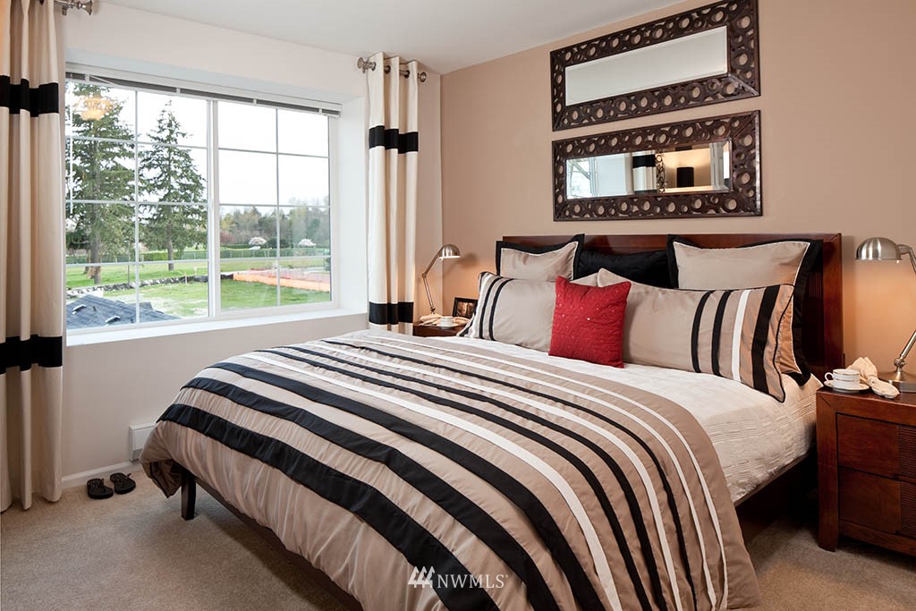 6552 High Point Drive Southwest, Unit 2 4 Seattle, WA 98126 - Photo 7 of 9 Gallery Image 7