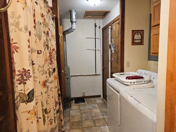 $295,000 | 26047 Broadway Avenue, Warrens, WI 54666