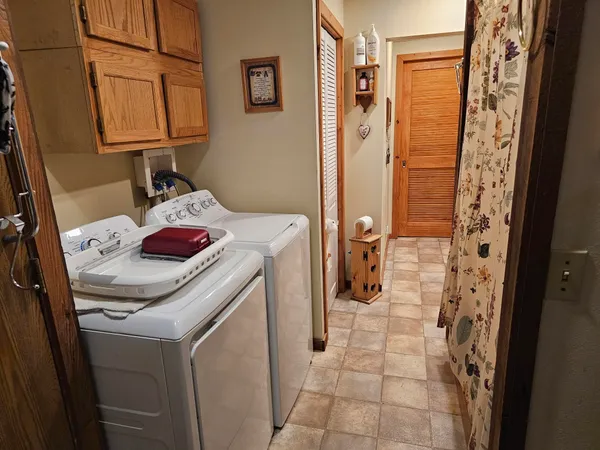 $295,000 | 26047 Broadway Avenue, Warrens, WI 54666