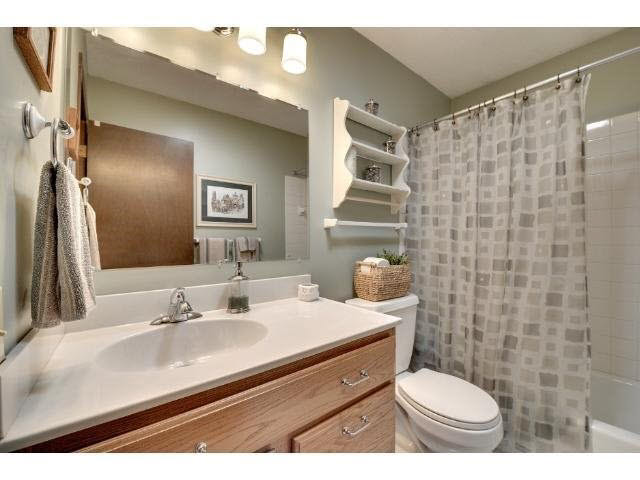 10507 Utah Road Bloomington, MN 55438 - Photo 9 of 18