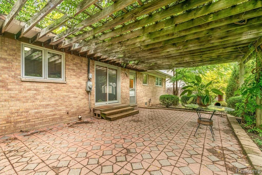 11519 Fisher Road Belleville, MI 48111 - Photo 28 of 47 Gallery Image 28