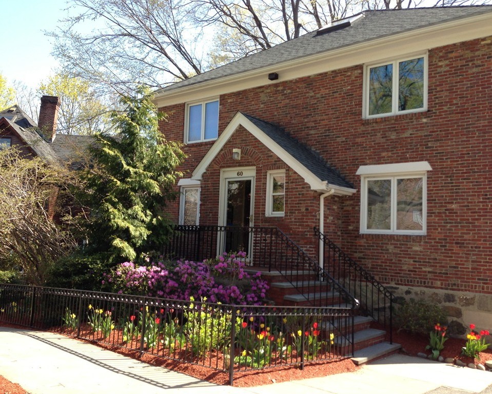 60 Gardner Road, Unit 1 Brookline, MA 02445 - Photo 1 of 13 Gallery Image 1