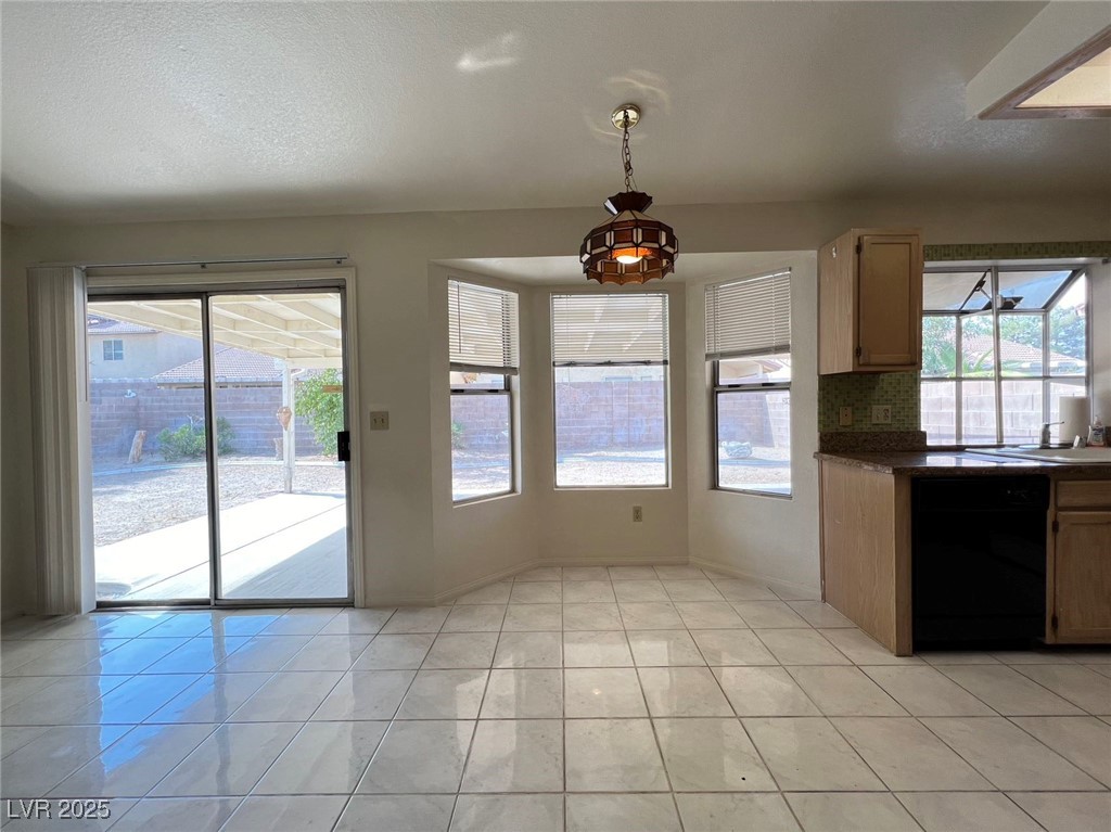 2629 Shakespeare Road Las Vegas, NV 89108 - Photo 4 of 24