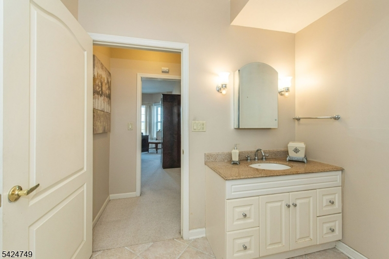 375 Rifle Camp Road, Unit 202 Woodland Park, NJ 07424 - Photo 15 of 17