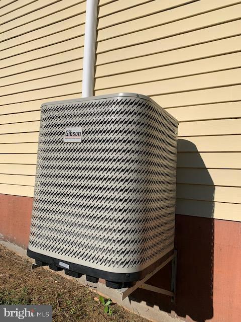 3434 Augusta Road Manchester, MD 21102 - Photo 20 of 20 3 year-old heat pump