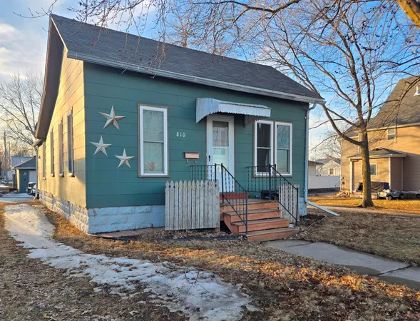 $134,900 | 810 South Oak Avenue, Owatonna, MN 55060