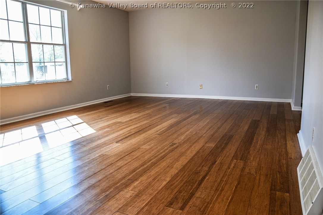 1780 Smith Road Charleston, WV 25314 - Photo 20 of 49 Gallery Image 20