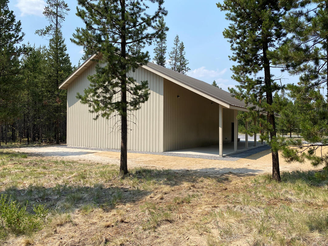17109 Laguna Road Bend, OR 97707 - Photo 5 of 11 015