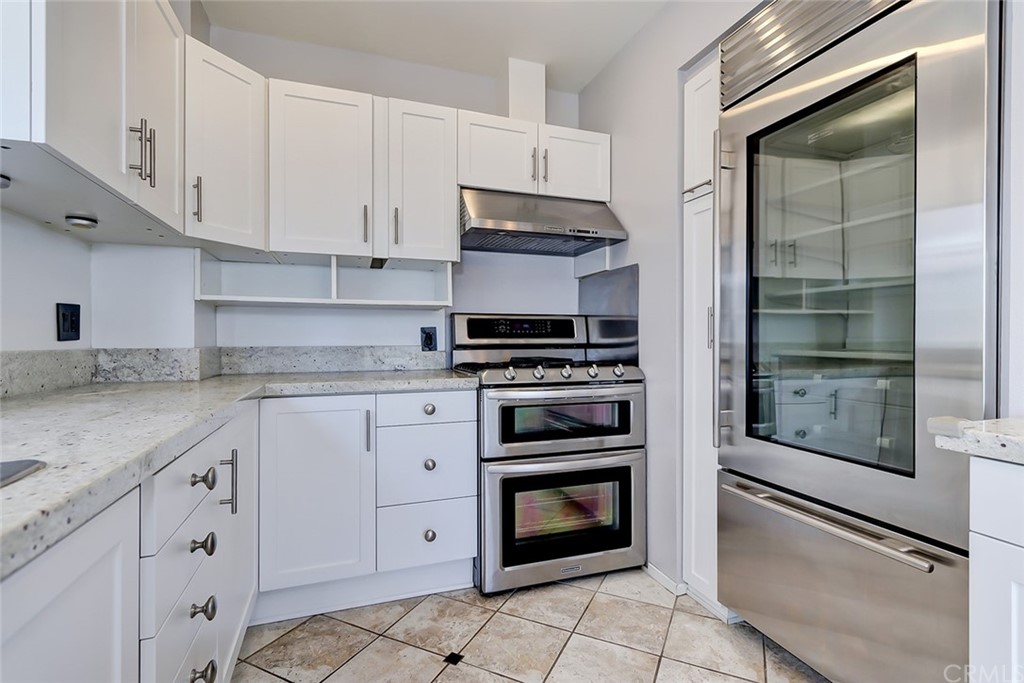 Stylish kitchen with Sub Zero refrigerator