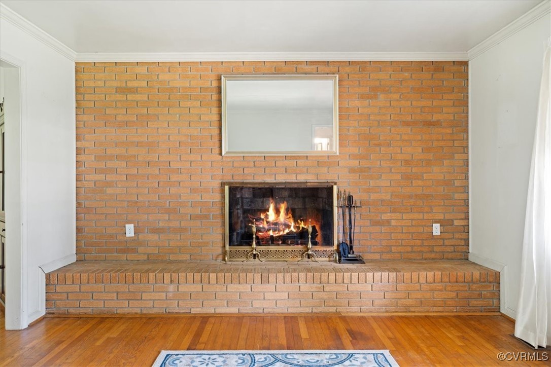 43 Franktown Road Hampton, VA 23663 - Photo 24 of 47 Detailed view of wood finished floors, a brick fir