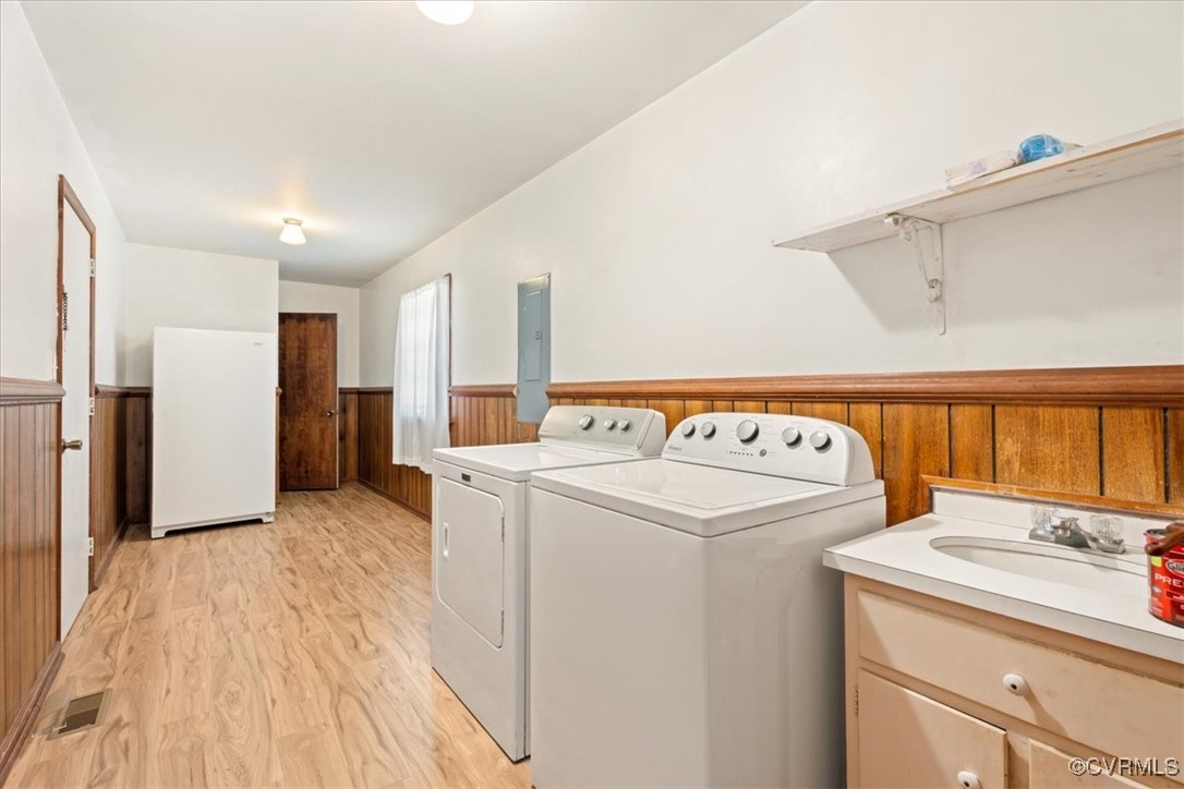 43 Franktown Road Hampton, VA 23663 - Photo 33 of 47 Washroom featuring a wainscoted wall, washer and d