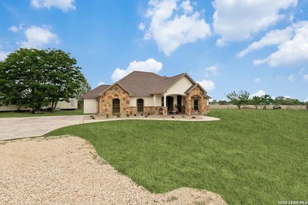 $549,000 | 18425 Kinney Road, Atascosa, TX 78002
