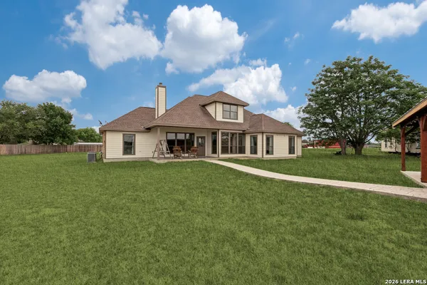 $549,000 | 18425 Kinney Road, Atascosa, TX 78002