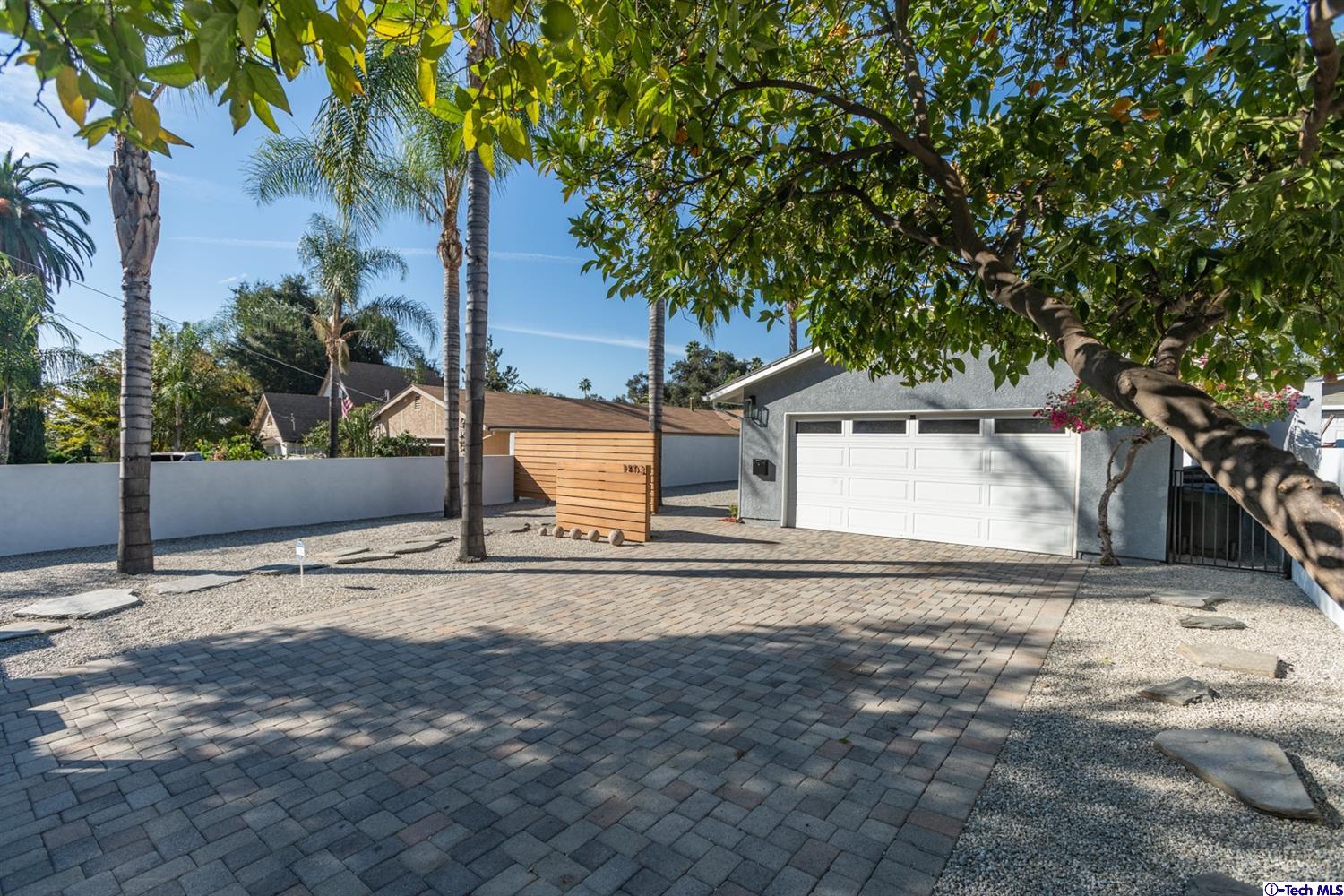 1403 Navarro Avenue Pasadena, CA 91103 - Photo 2 of 32