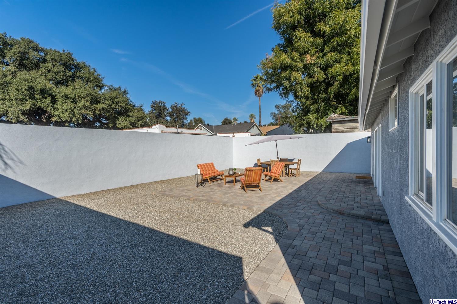 1403 Navarro Avenue Pasadena, CA 91103 - Photo 25 of 32