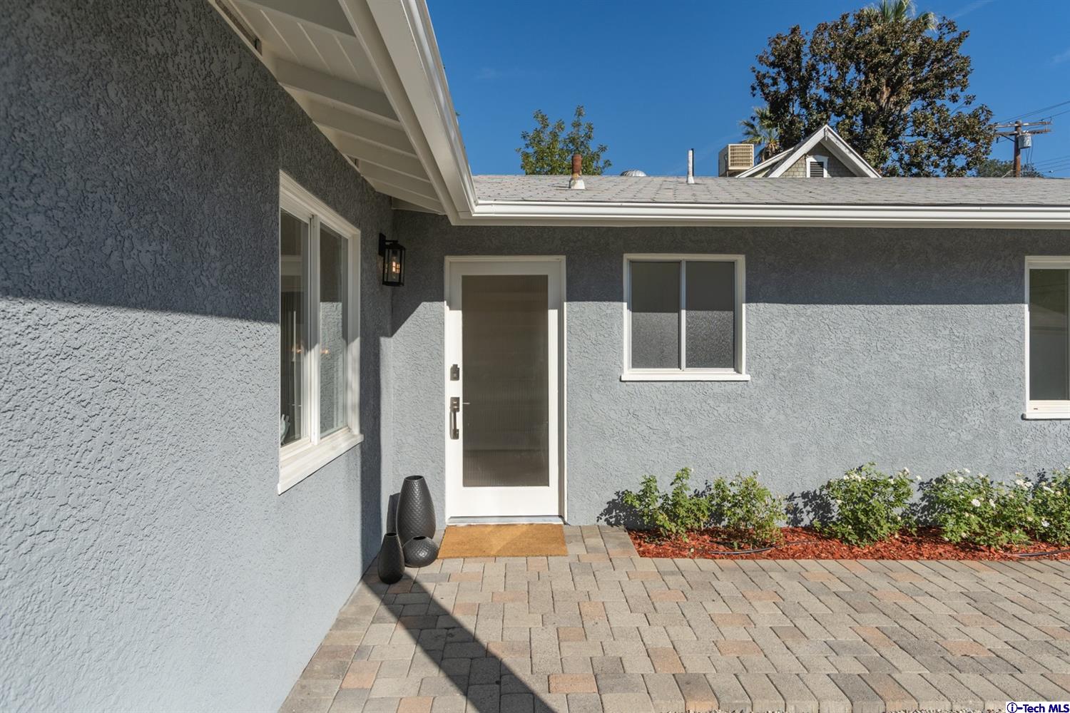 1403 Navarro Avenue Pasadena, CA 91103 - Photo 6 of 32