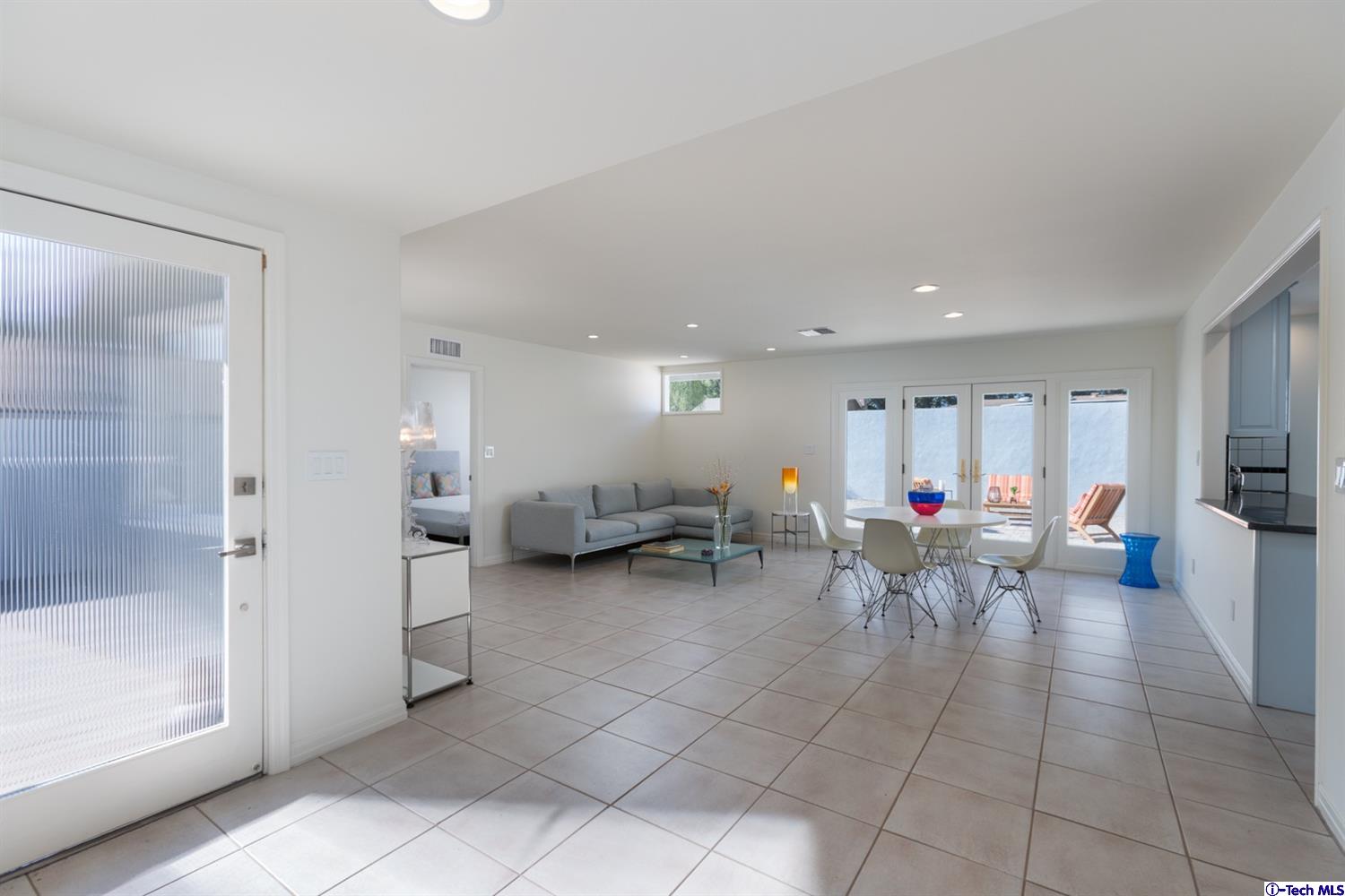 1403 Navarro Avenue Pasadena, CA 91103 - Photo 7 of 32