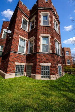 $1,695 | 1740 West Garfield Boulevard, Unit 1, Chicago, IL 60609