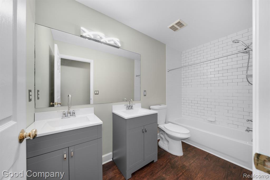 3811 Rochester Road Royal Oak, MI 48073 - Photo 19 of 26
