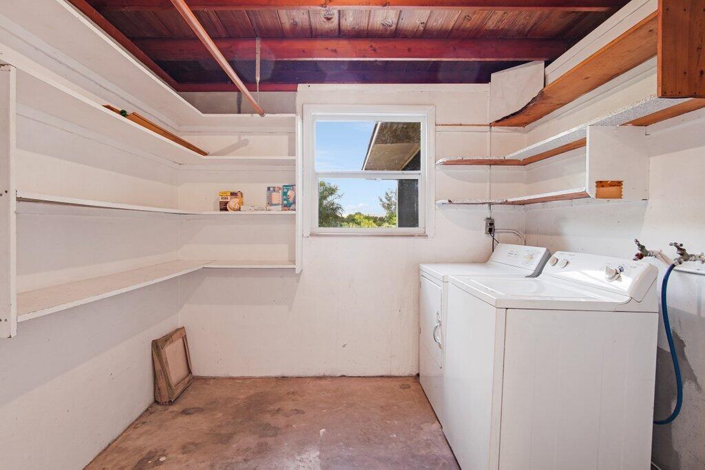 406 Elizabeth Road Lake Worth, FL 33461 - Photo 27 of 44 Laundry Room