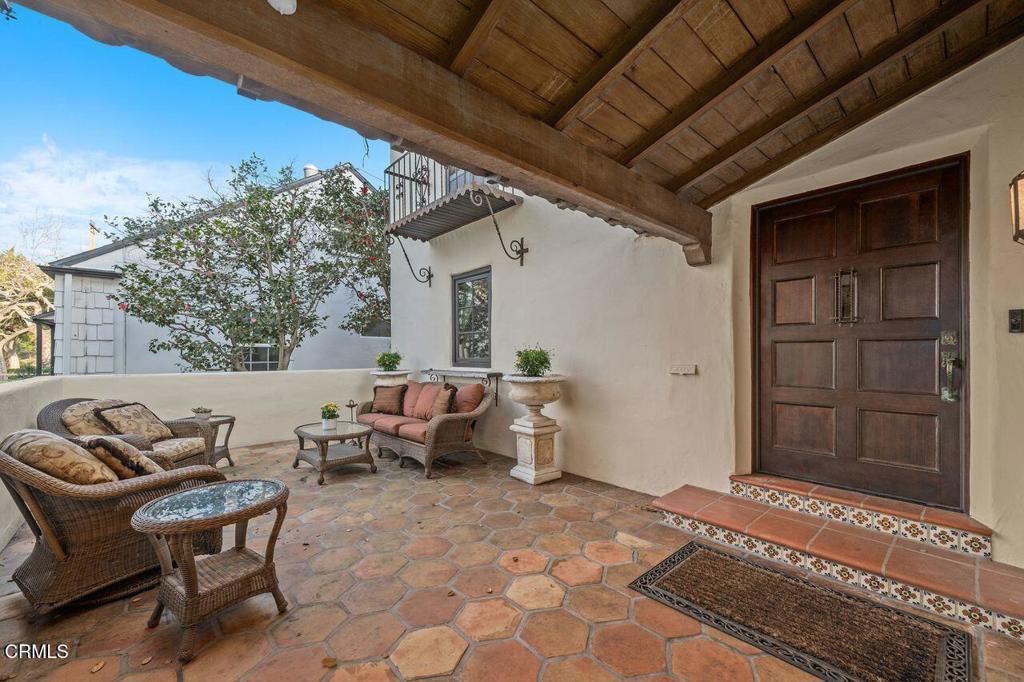 3346 Grayburn Road Pasadena, CA 91107 - Photo 5 of 46 5_11676183_176551_176551-EI-101