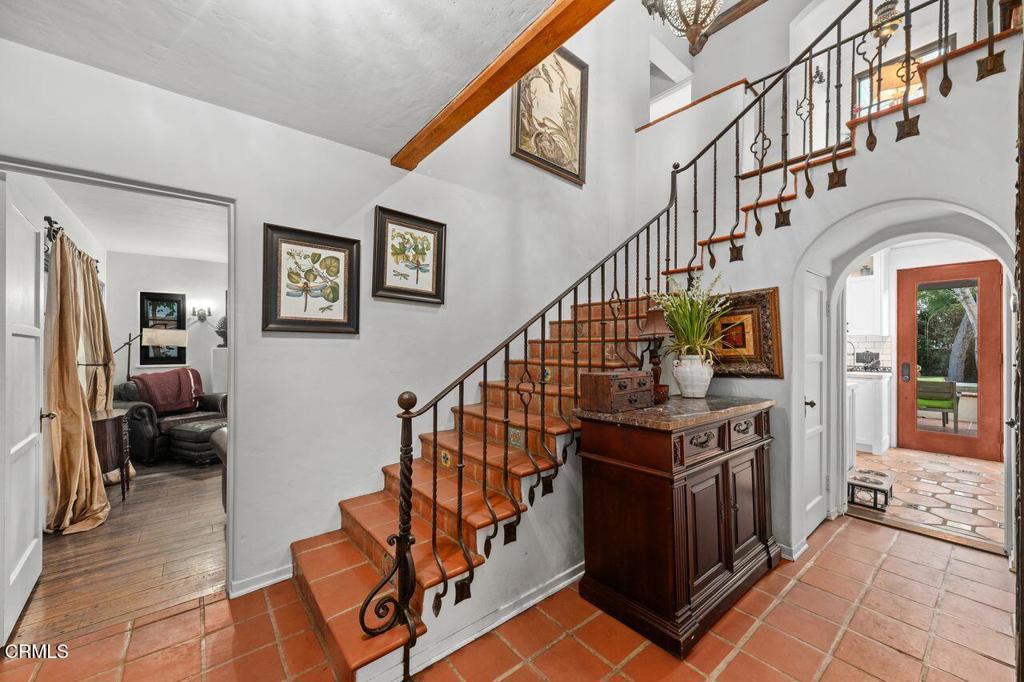 3346 Grayburn Road Pasadena, CA 91107 - Photo 6 of 46 6_11676210_176551_176551-EI-106