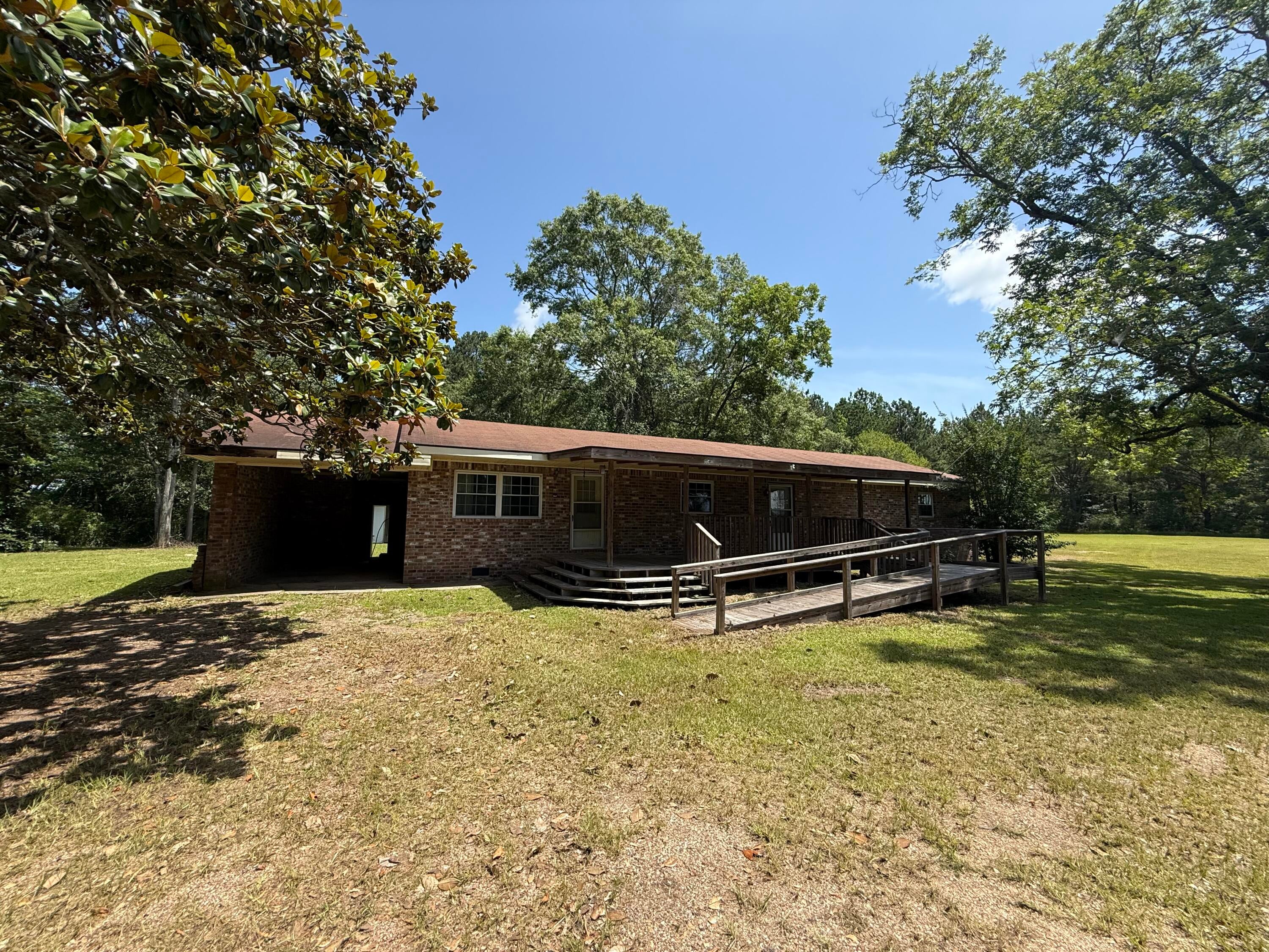 43 Weatherford Road Columbia, MS 39429 - Photo 1 of 1 Front