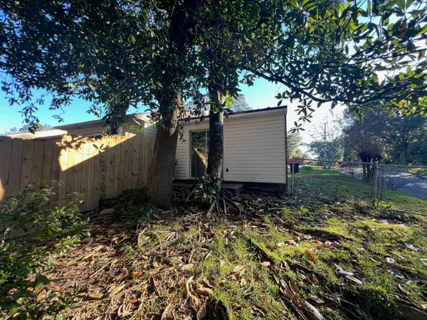 $1,250 | 2500 Mar Court, Tallahassee, FL 32301