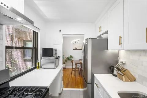 $285,000 | 58-42 246th Crescent, Unit 1 | Douglaston