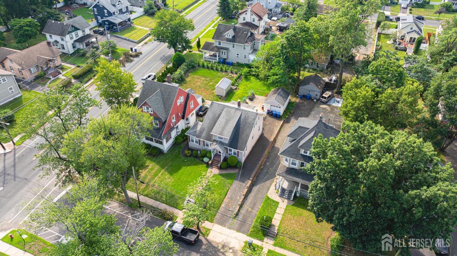 305 Penfield Place Dunellen, NJ 08812 - Photo 43 of 53 an aerial view of residential house with outdoor space and swimming pool